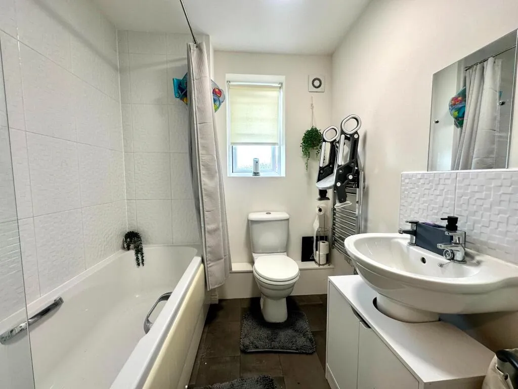 2 bed Apartment