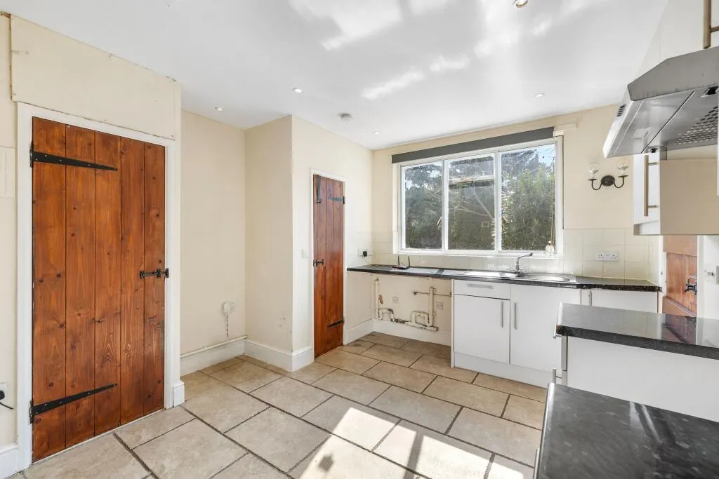 2 bed Character Property