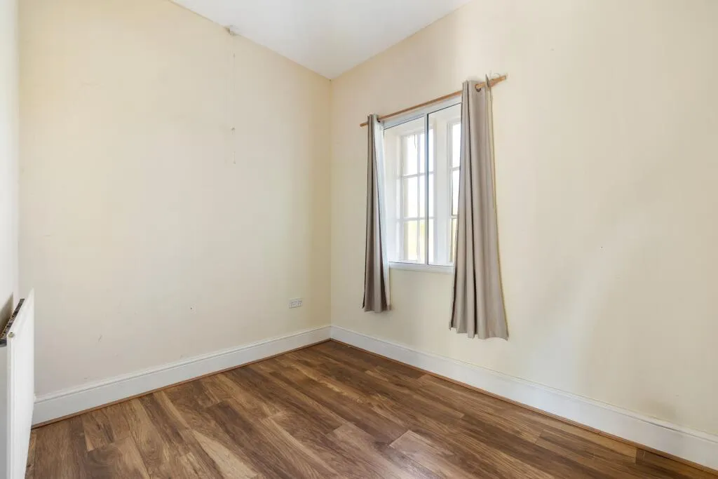 2 bed Character Property