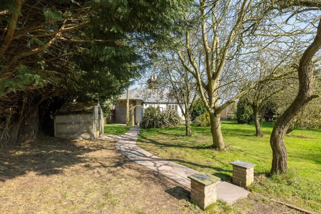 2 bed Character Property