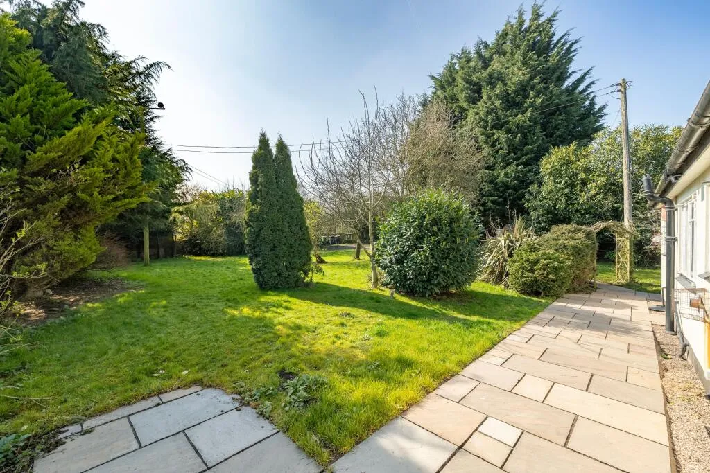2 bed Character Property
