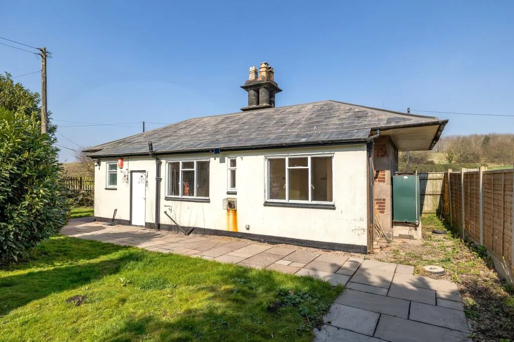 2 bed Character Property