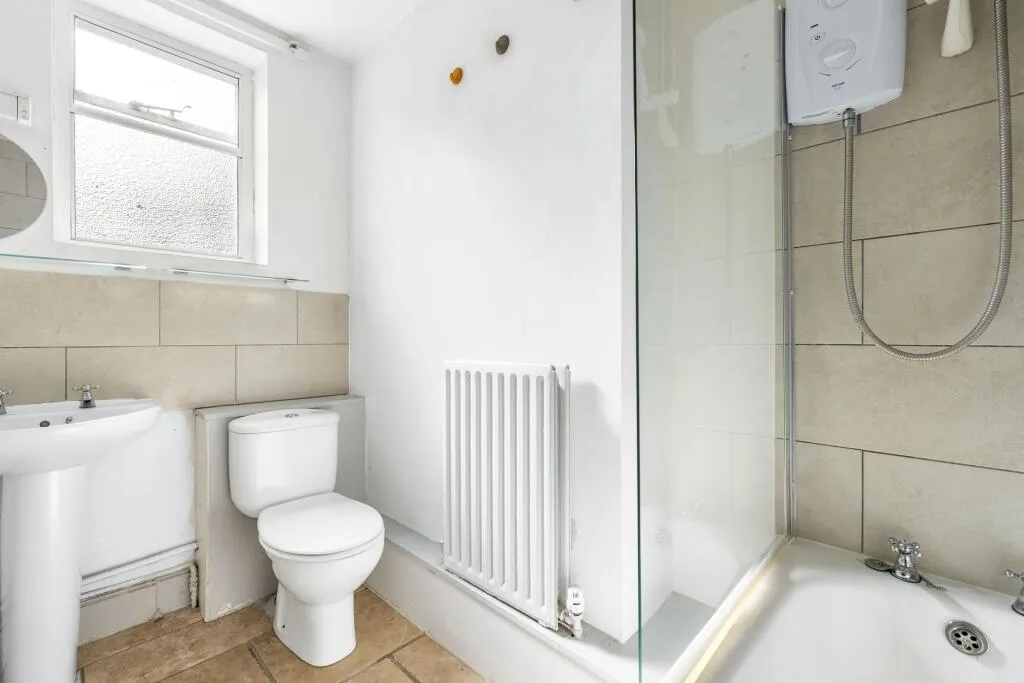 2 bed Character Property