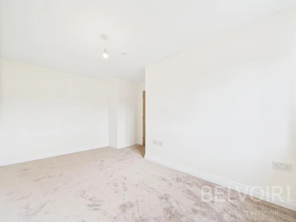 4 bed Detached