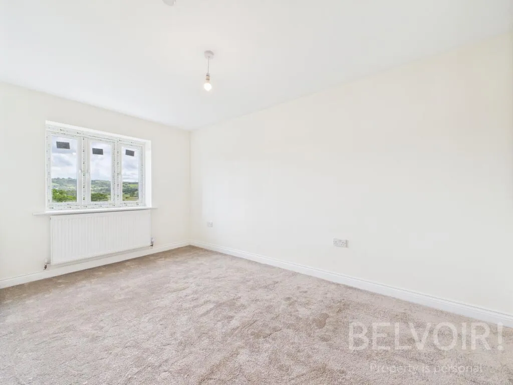 4 bed Detached