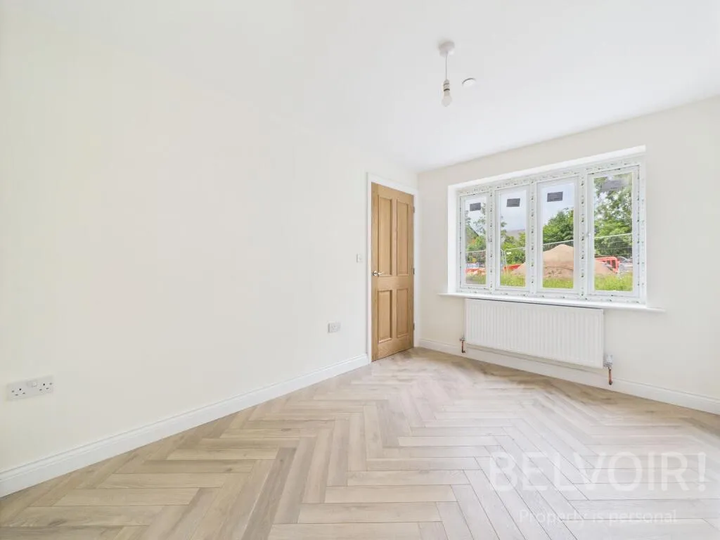 4 bed Detached
