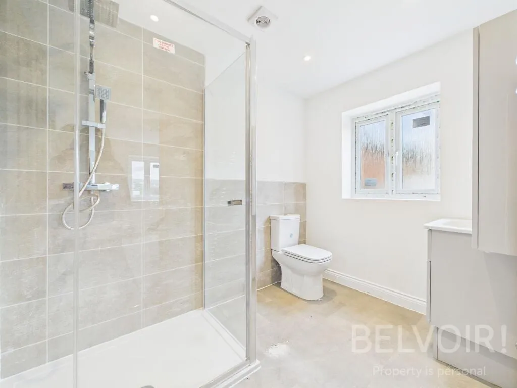 4 bed Detached