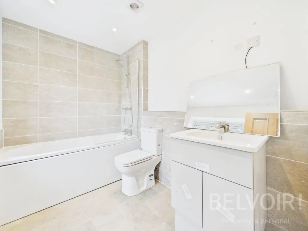 4 bed Detached