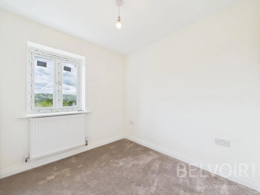 4 bed Detached