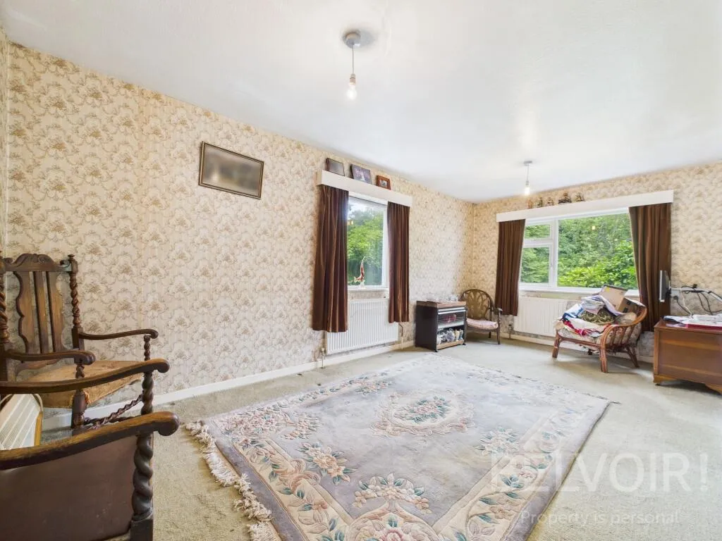 4 bed Detached Bungalow
