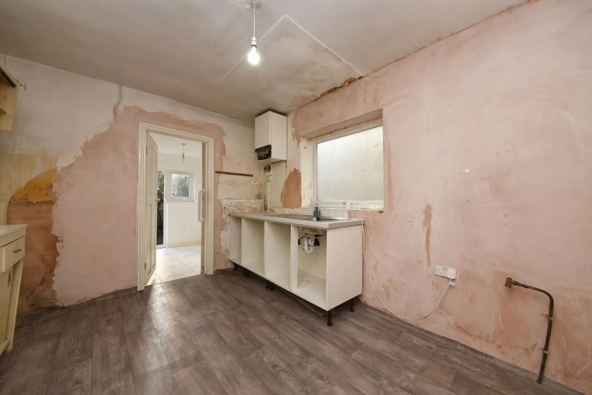 Calderon Road, London, E11 4EU - Online Auctions