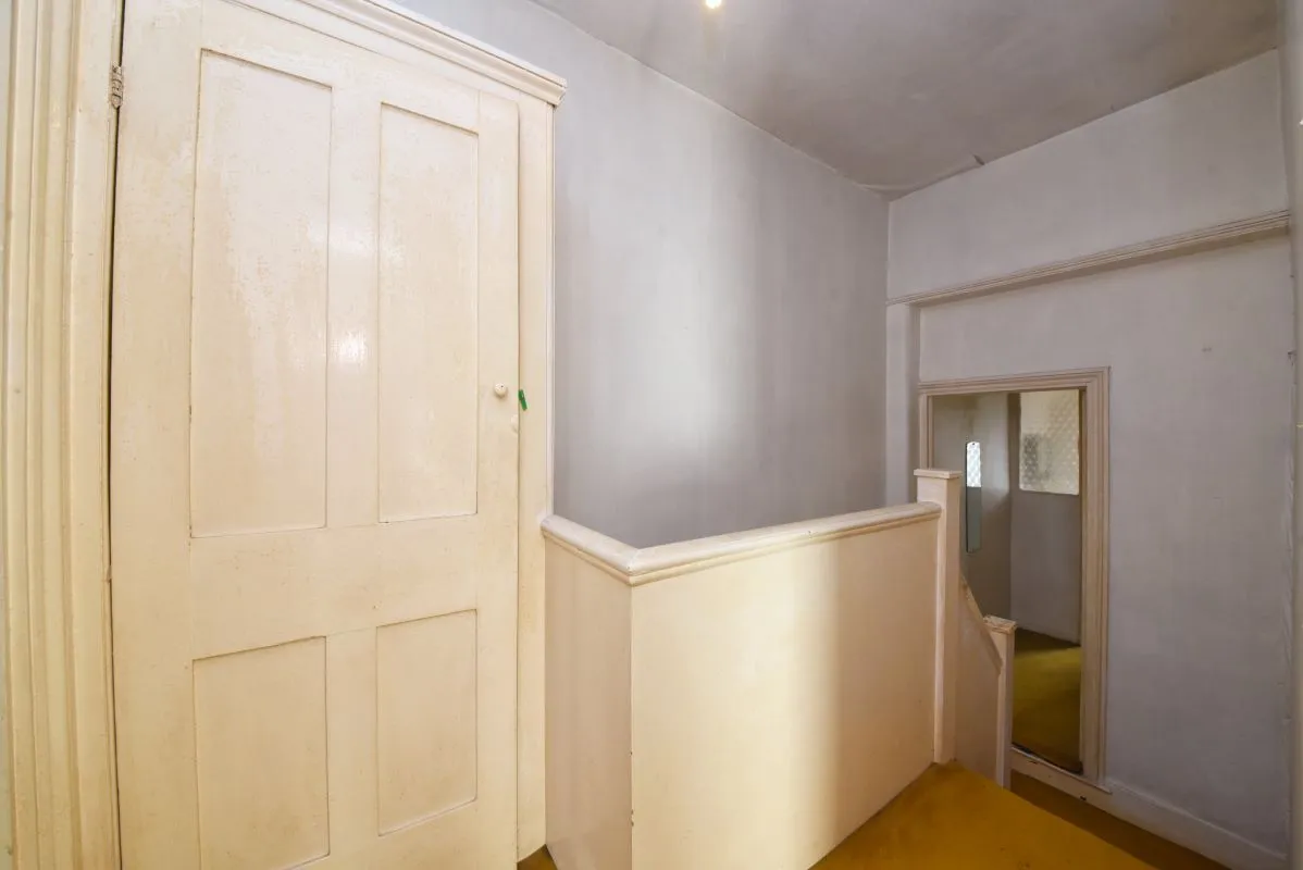 Calderon Road, London, E11 4EU - Online Auctions