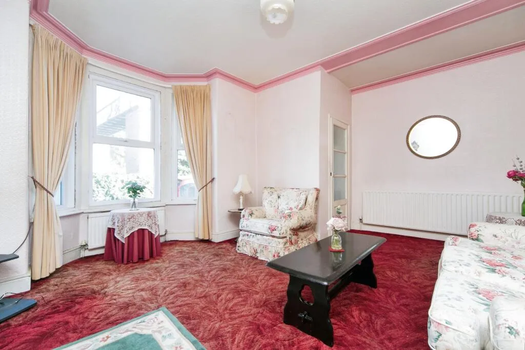 4 bed Terraced