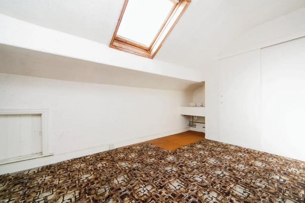 4 bed Terraced