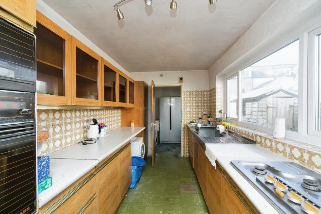 4 bed Terraced