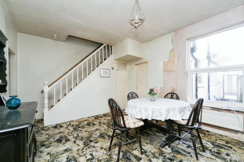 4 bed Terraced