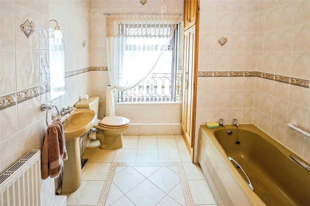 3 bed Detached