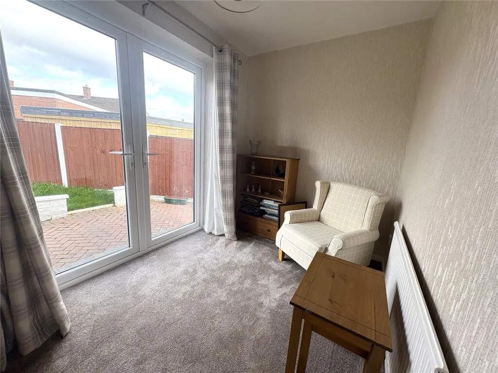 2 bed Semi-Detached Bungalow