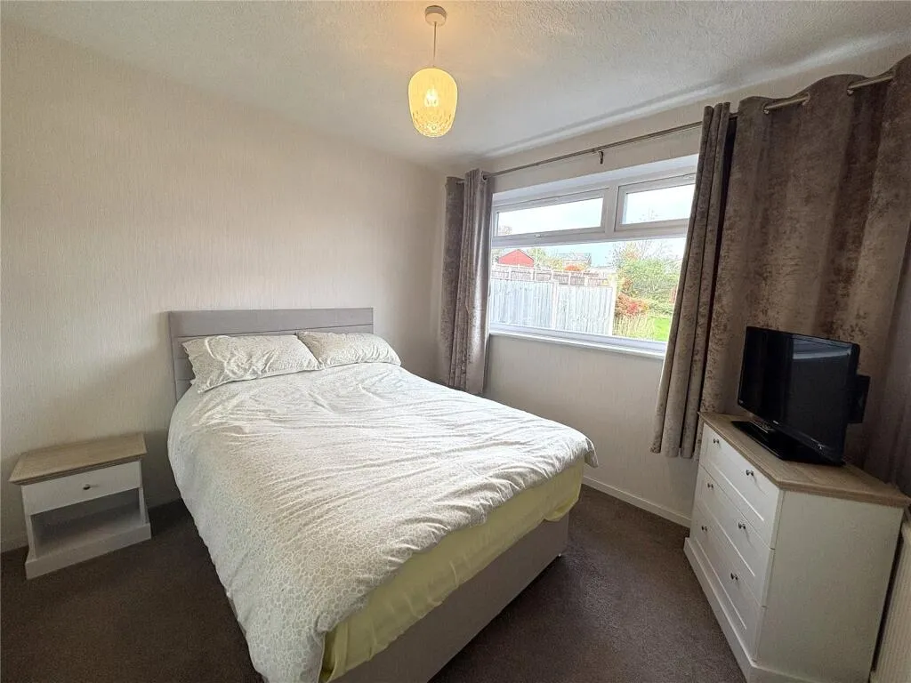 2 bed Semi-Detached Bungalow
