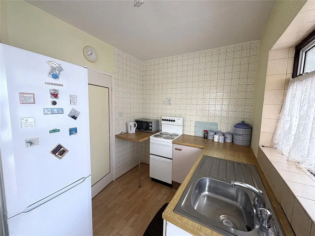 2 bed Semi-Detached Bungalow