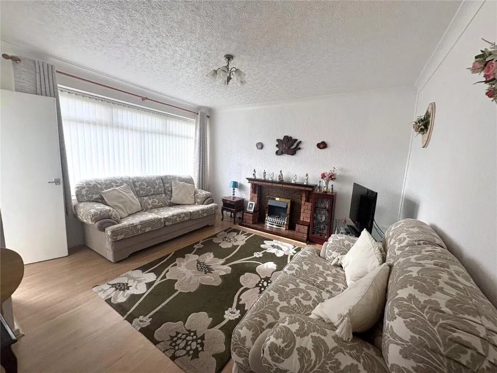 2 bed Semi-Detached Bungalow