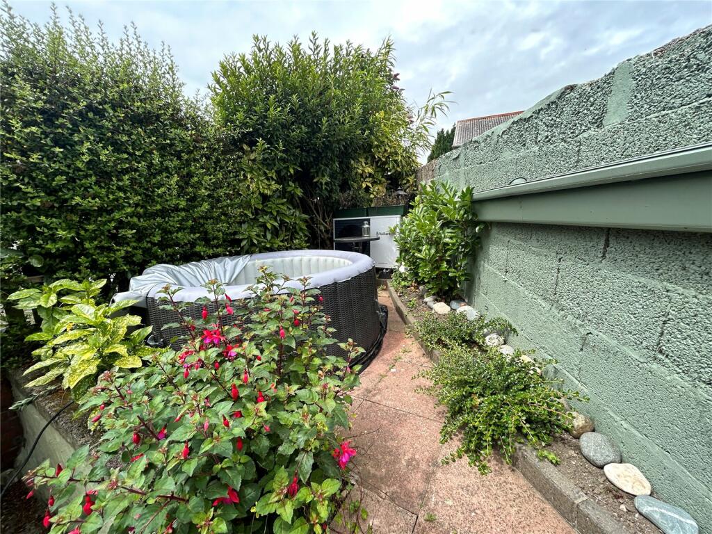 2 bed Terraced