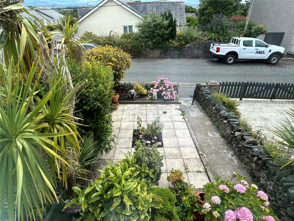 2 bed Terraced