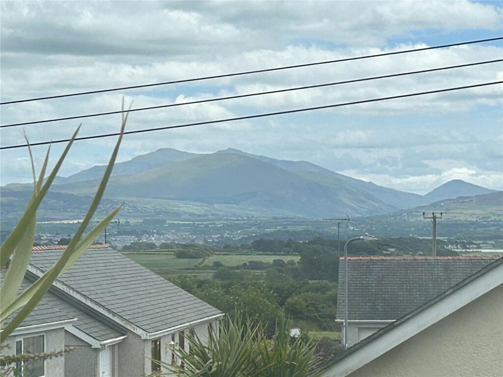 2 bed Terraced