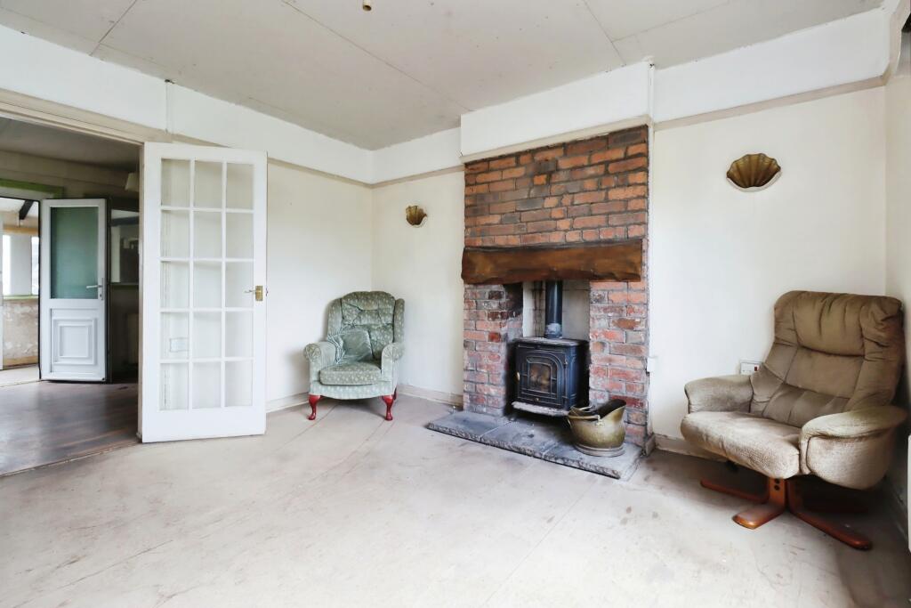 2 bed House