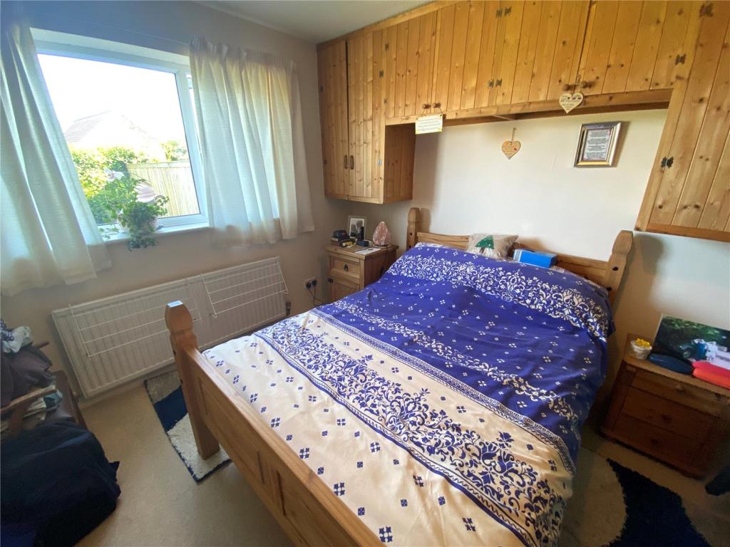 4 bed Semi-Detached