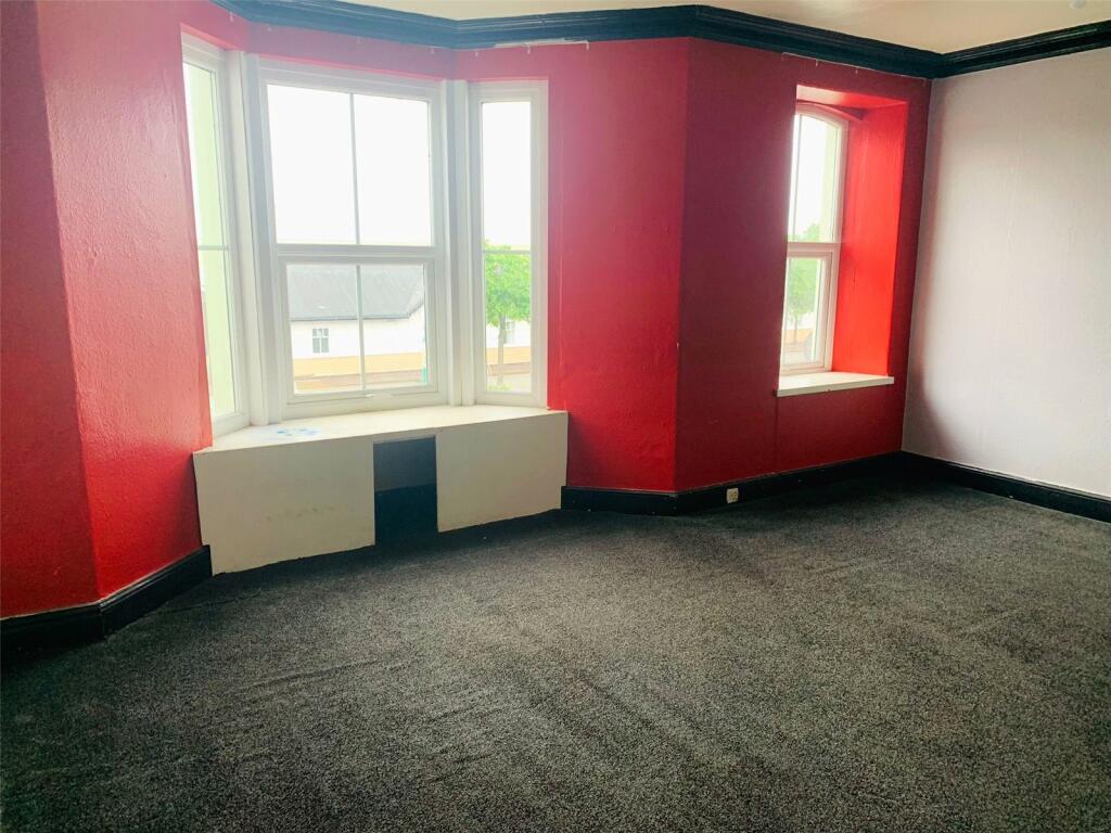 1 bed Commercial Property