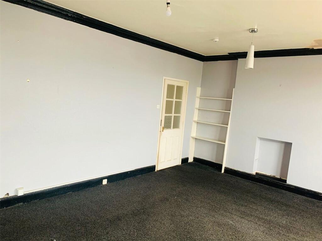 1 bed Commercial Property