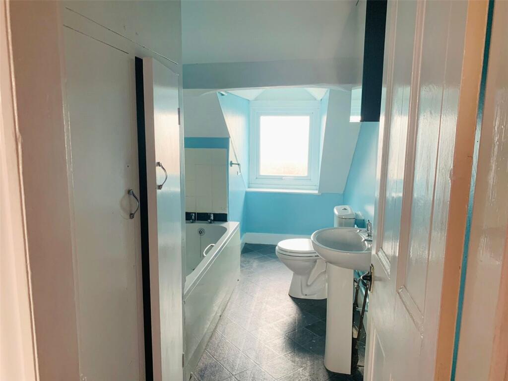 1 bed Commercial Property