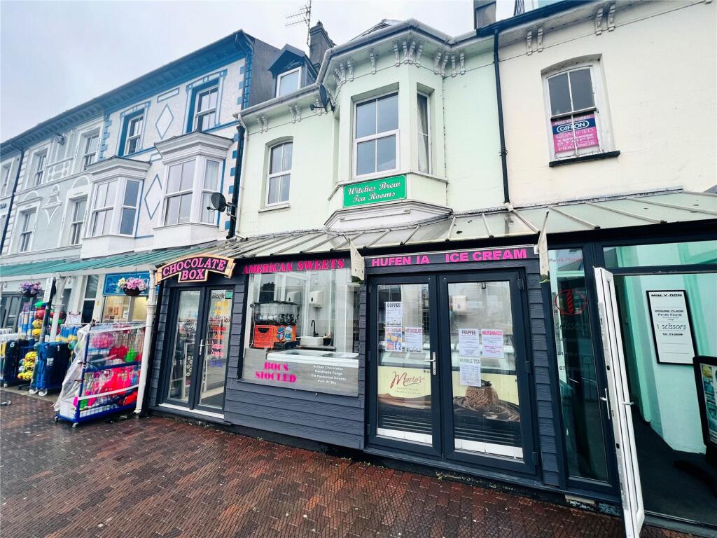 1 bed Commercial Property