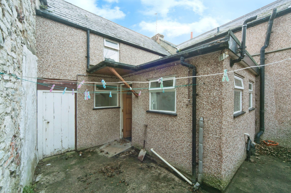 2 bed Terraced