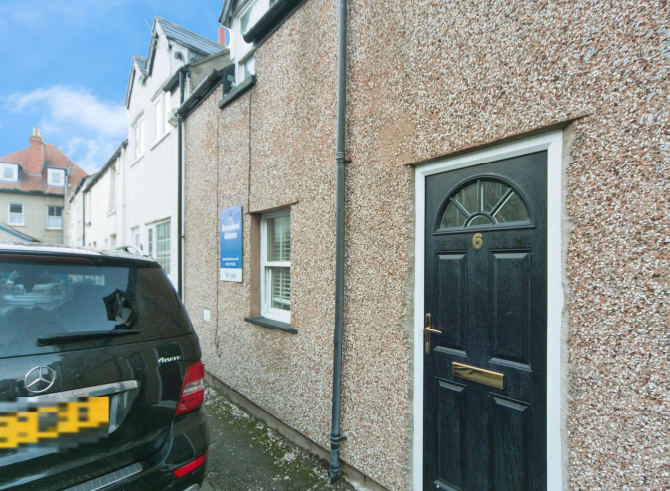 2 bed Terraced