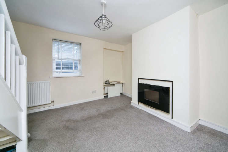 2 bed Terraced