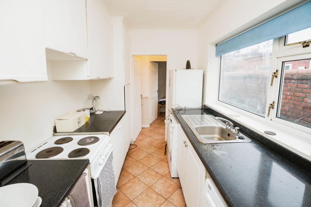 2 bed Semi-Detached