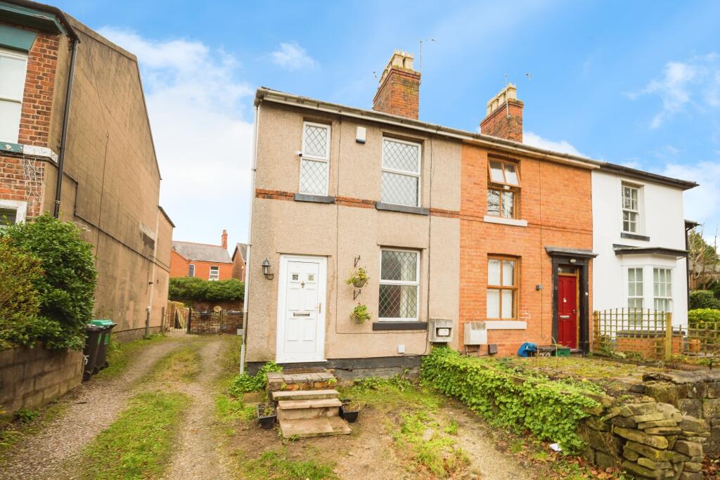 2 bed Semi-Detached
