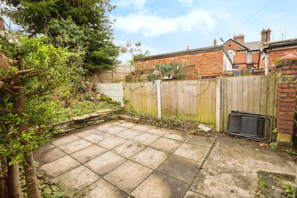 2 bed Semi-Detached