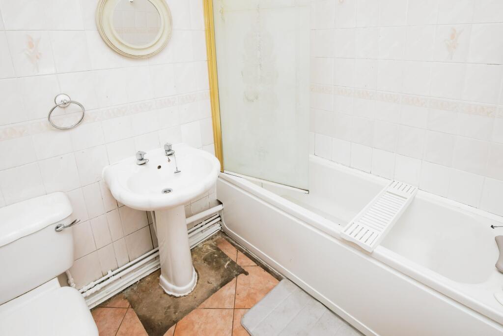 2 bed Semi-Detached