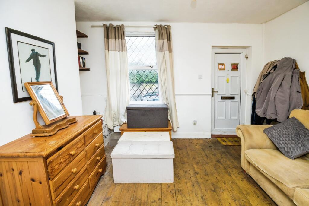 2 bed Semi-Detached