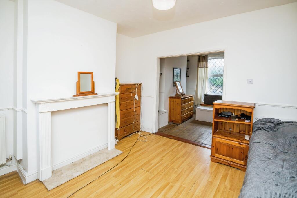 2 bed Semi-Detached