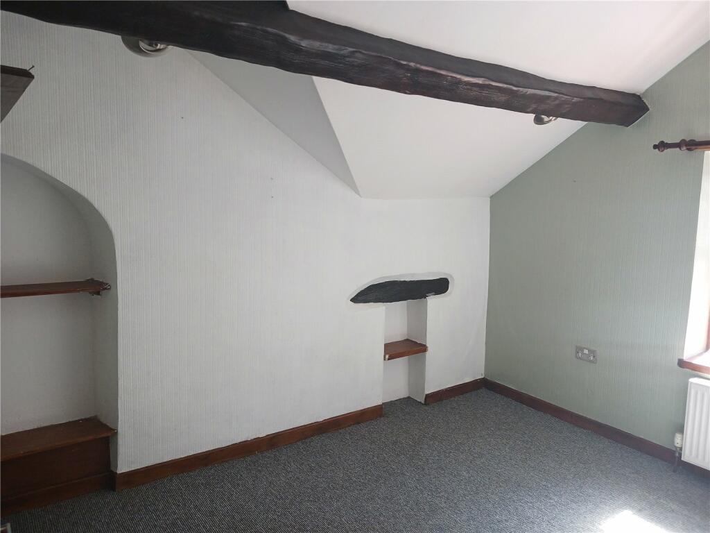 2 bed House