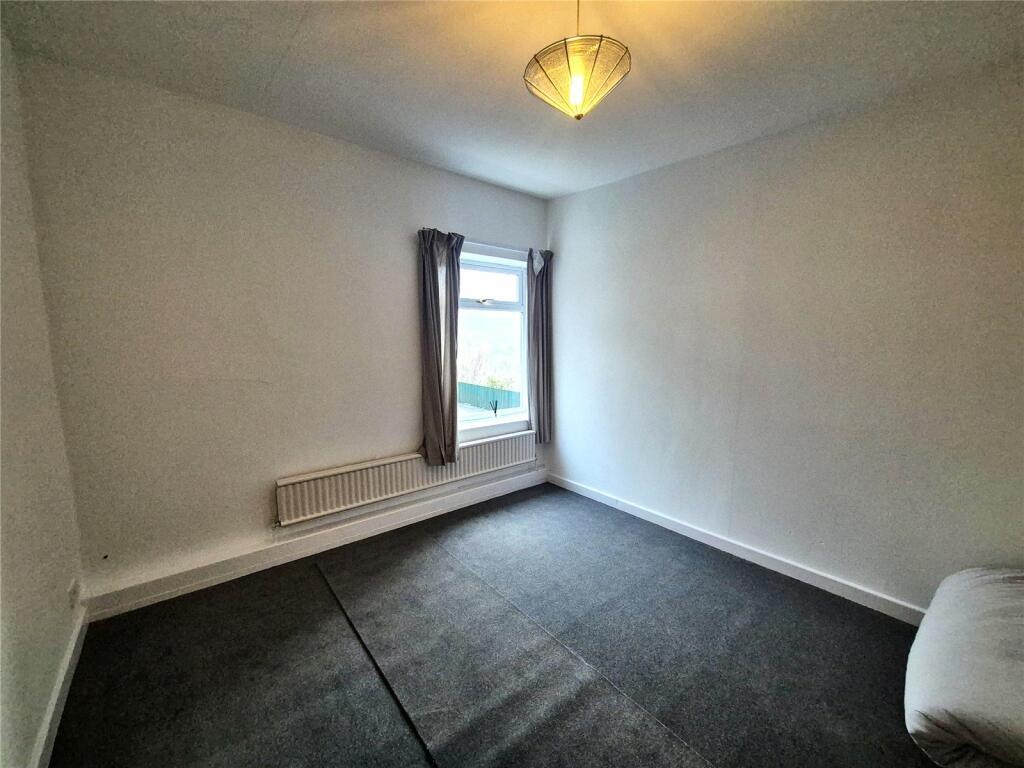 2 bed End of Terrace