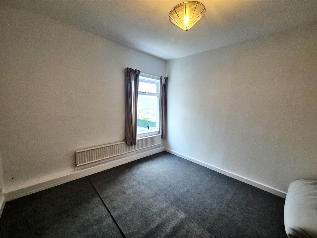 2 bed End of Terrace