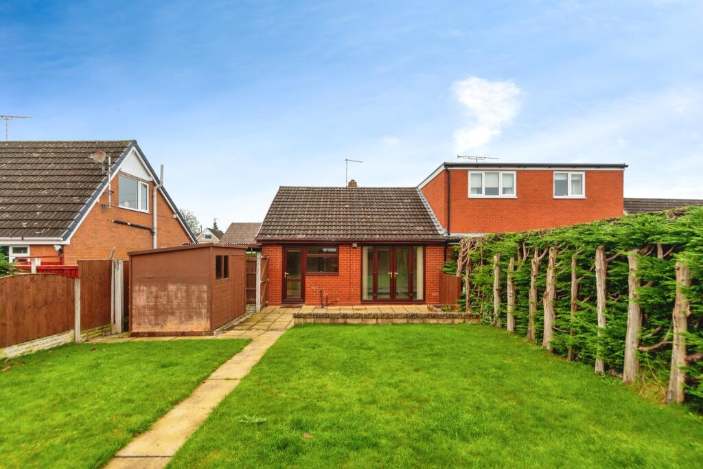 2 bed Semi-Detached Bungalow