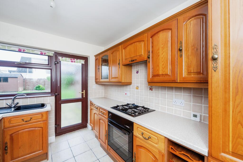 2 bed Semi-Detached Bungalow