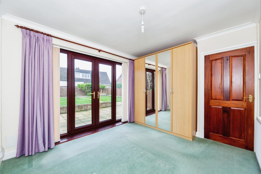 2 bed Semi-Detached Bungalow