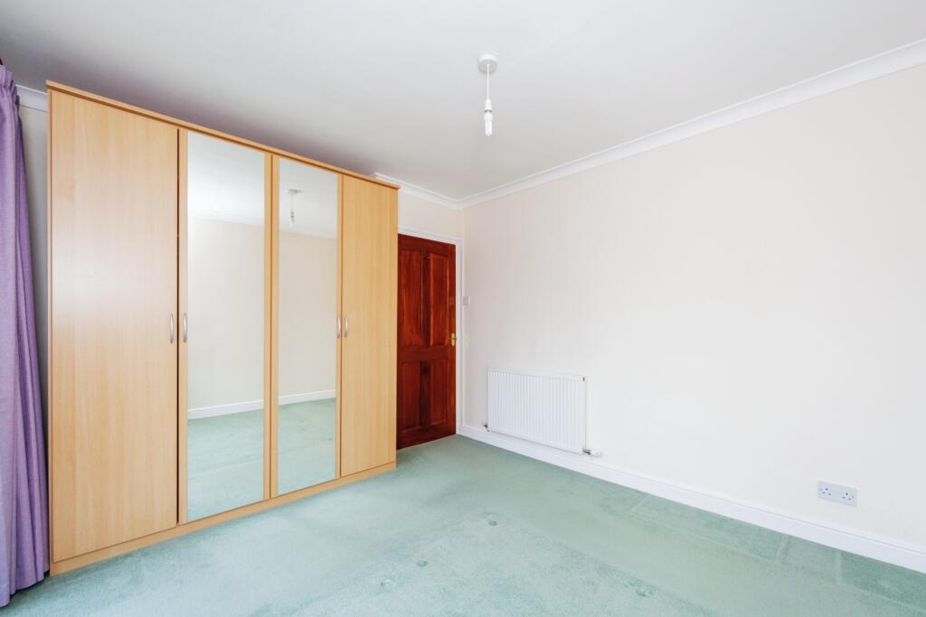 2 bed Semi-Detached Bungalow